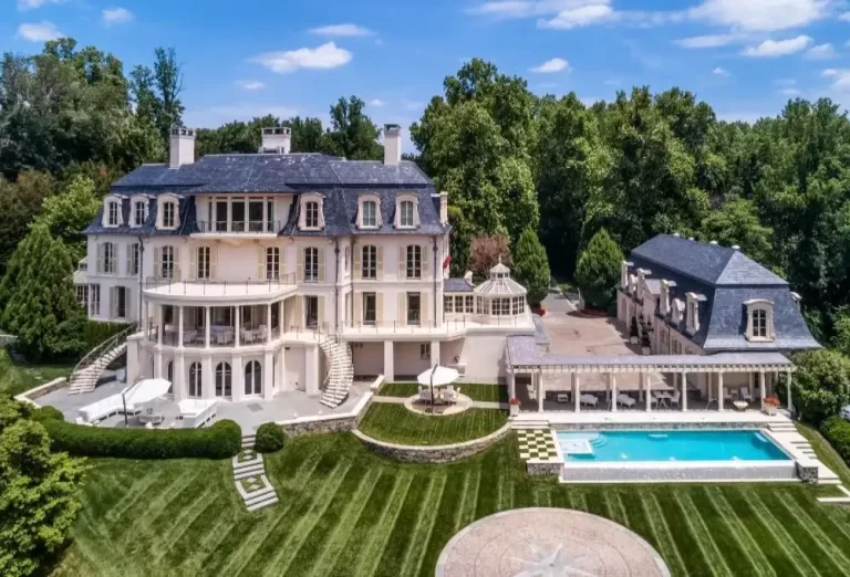 Dan Snyder house: Aerial view of $60 million River View estate on Potomac River, showcasing luxury dan snyder house.